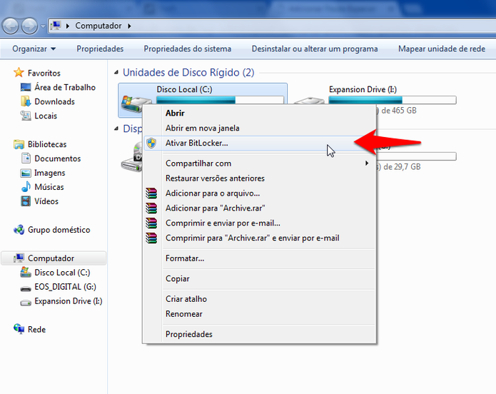 Acessando as configurações do BitLocker pelo Meu Computador no Windows 7. (Foto: Reprodução/Alessandro Junior)