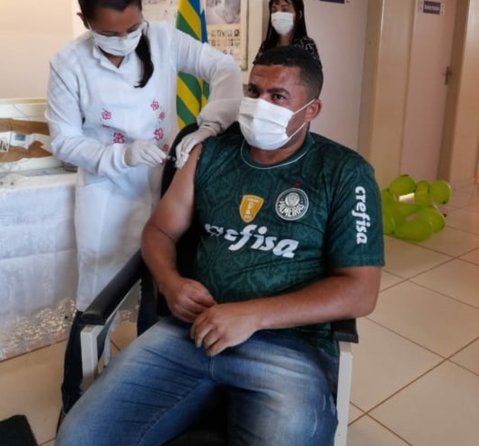 MP investiga se cunhado e prefeito de Guaribas furaram fila de vacina da Covid-19 — Foto: Reprodução