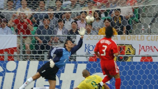 Dois favoritos, dois azarões: semifinais de 1994 e 2002 indicam decisão entre França e Argentina