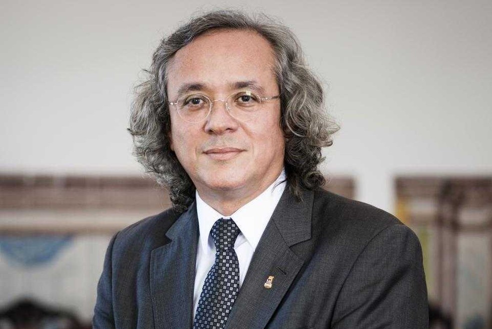 João Carlos Salles é reeleito reitor da UFBA por mais quatro anos ...