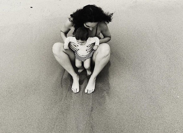 Debora e a filha, Bella (Foto: Instagram)