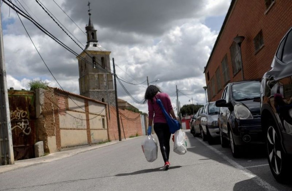 Evelin Rochel diz que quer continuar no trabalho sexual — Foto: Getty Images/BBC