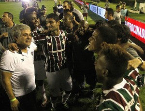 Peter e jogadores Fluminense campeão (Foto: NELSON PEREZ/FLUMINENSE F.C.)