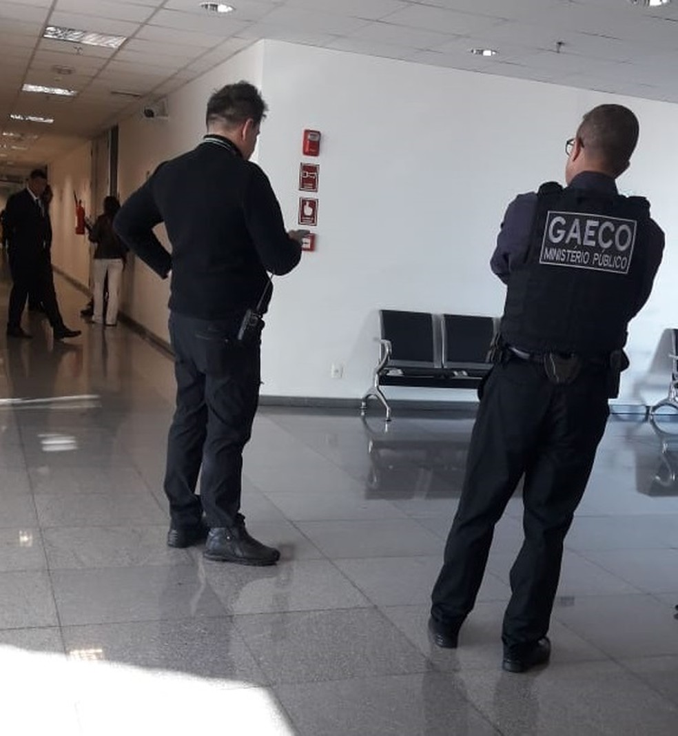 MP e Polícia Civil fazem buscas em gabinetes do distrital Robério Negreiros e servidor da CLDF  — Foto: Arquivo pessoal 