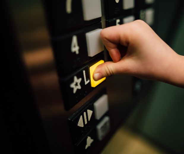 Estudo levou em consideração circulação de ar em um elevador (Foto: Pexels)