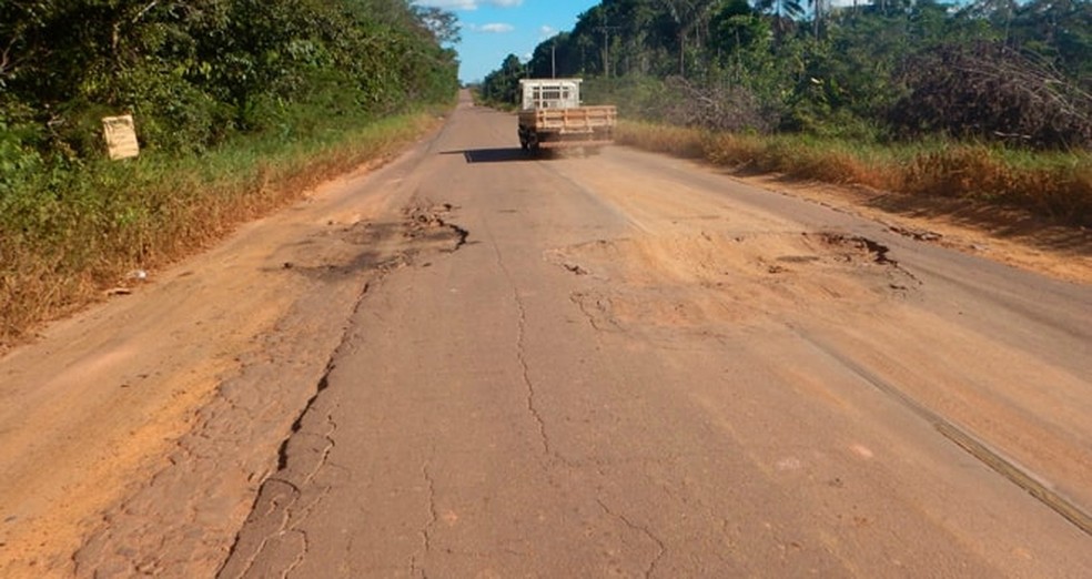 BR-319 em Humaitá, AM — Foto: Divulgação/CNT