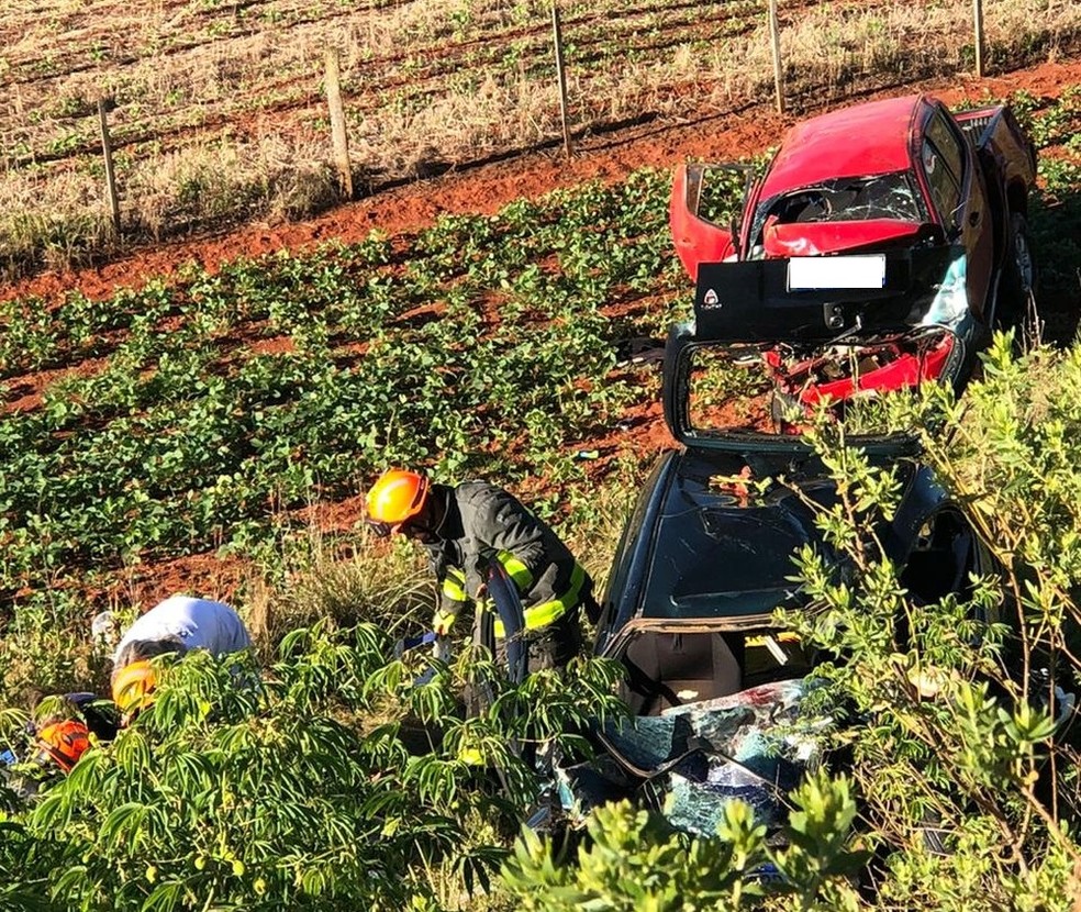 Acidente entre veículos deixa dois mortos na BR-285, em Santa Bárbara do  Sul | Rio Grande do Sul | G1