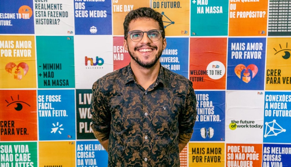 Enzo Alves tem 23 anos e é gerente de comunidade do HUB Salvador — Foto: Divulgação