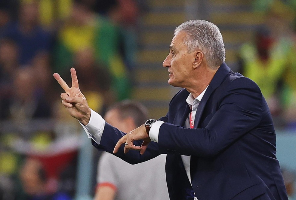 62% dos gols sofridos pelo Brasil com Tite foram pelo alto — Foto: AFP