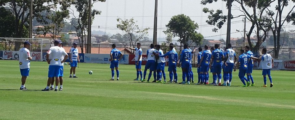 Thiago Neves é poupado de novo, e Mano confirma time alternativo para domingo