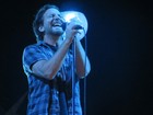 Ferida por latinha em show do Pearl Jam deve receber R$ 4 mil, diz TJ-DF