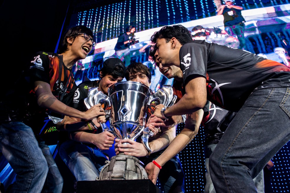 Brtt Lendario Intz Derrubando Gigante As Campanhas Do Brasil No Mundial De Lol E Sportv Sportv