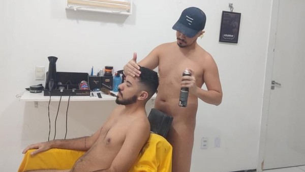 Empresário planeja criar barbearia naturista também para mulheres — Foto: Arquivo pessoal