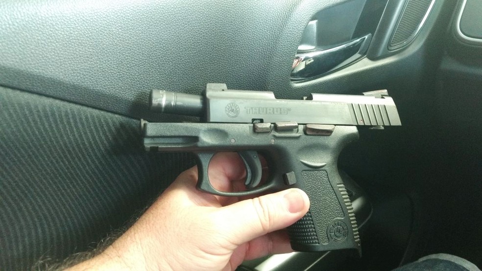 Fabricante de armas é condenada por falhas em pistolas compradas por policiais penais no RN — Foto: G1/RN