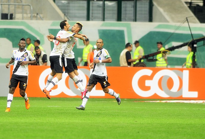 comemoração gol vasco (Foto: Marcos Ribolli ) comemoração gol vasco (Foto: Marcos Ribolli )
