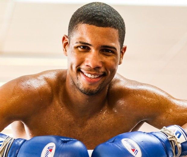 Hebert Conceição estreará em breve nos ringues como boxeador profissional  (Foto: Reprodução Instagram/Fernanda Oliveira )