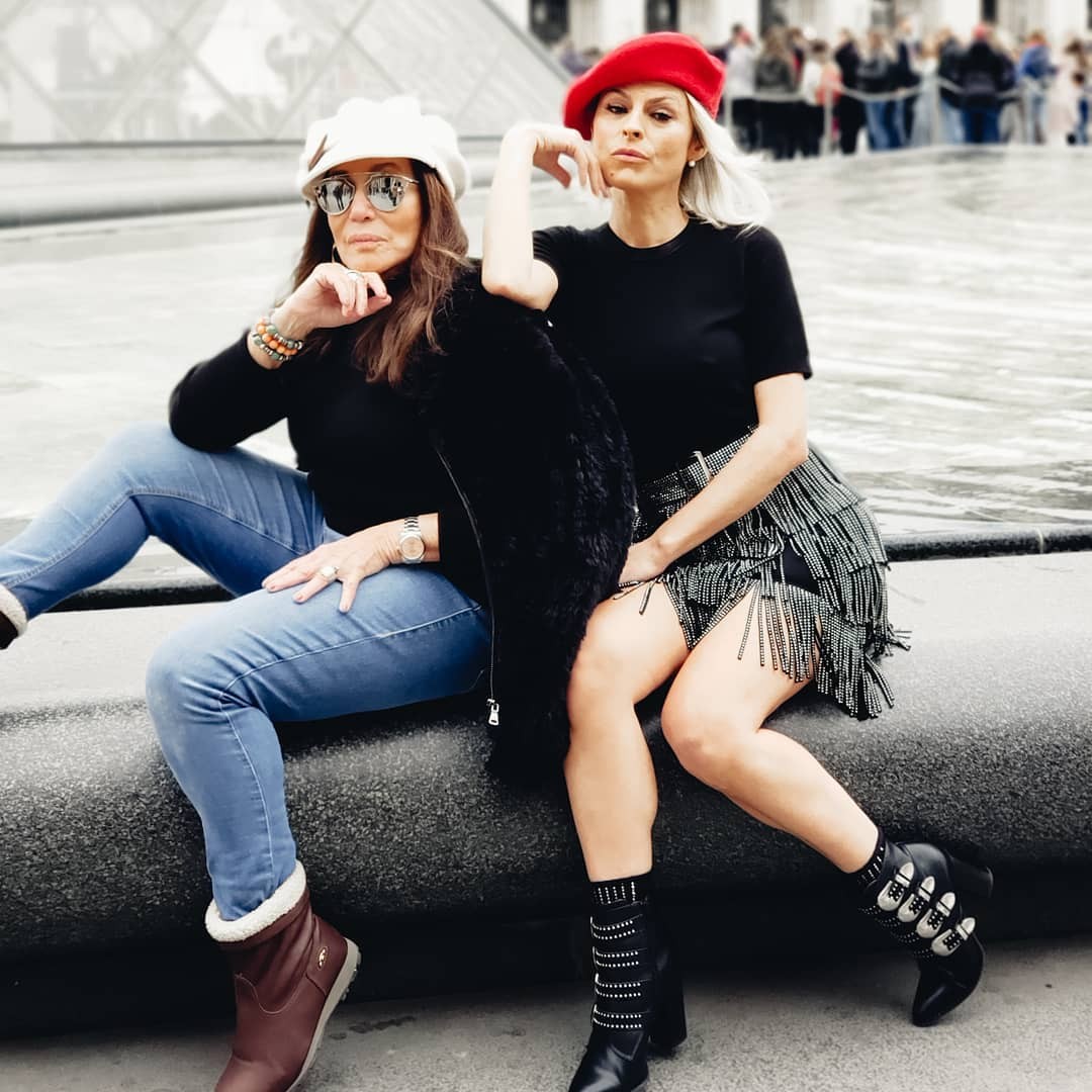 Susana Vieira faz pose com a nora em Paris (Foto: Reprodução/Instagram)