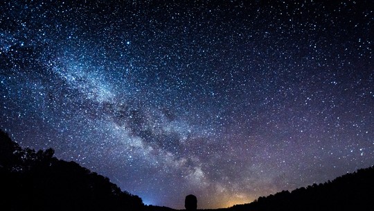 Por poluição luminosa, estamos vendo cada vez menos estrelas no céu