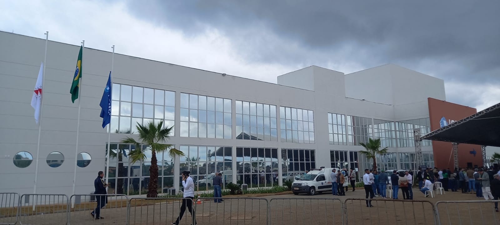 Hospital 272 Joias é inaugurado em Igarapé, na Grande BH