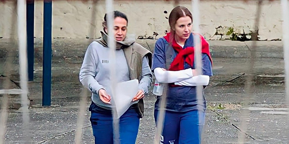 Anna Carolina Jatobá e Suzane von Richthofen no presídio de Tremembé, no interior de São Paulo — Foto: Reprodução