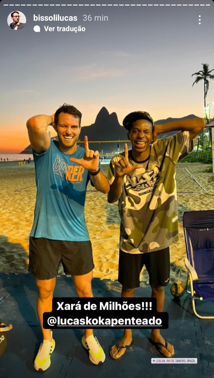 Lucas Bissoli e Lucas Penteado se encontraram na Praia do Leblon (Foto: Reprodução/Instagram)