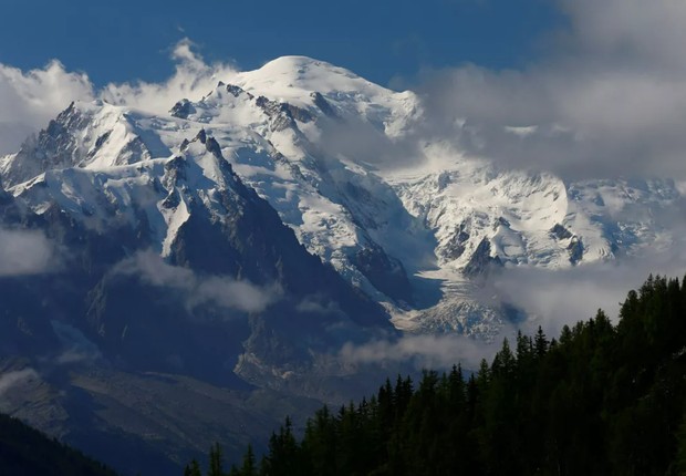 Geleira em Mont Blanc, na Itália (Foto: Reprodução/Twitter)