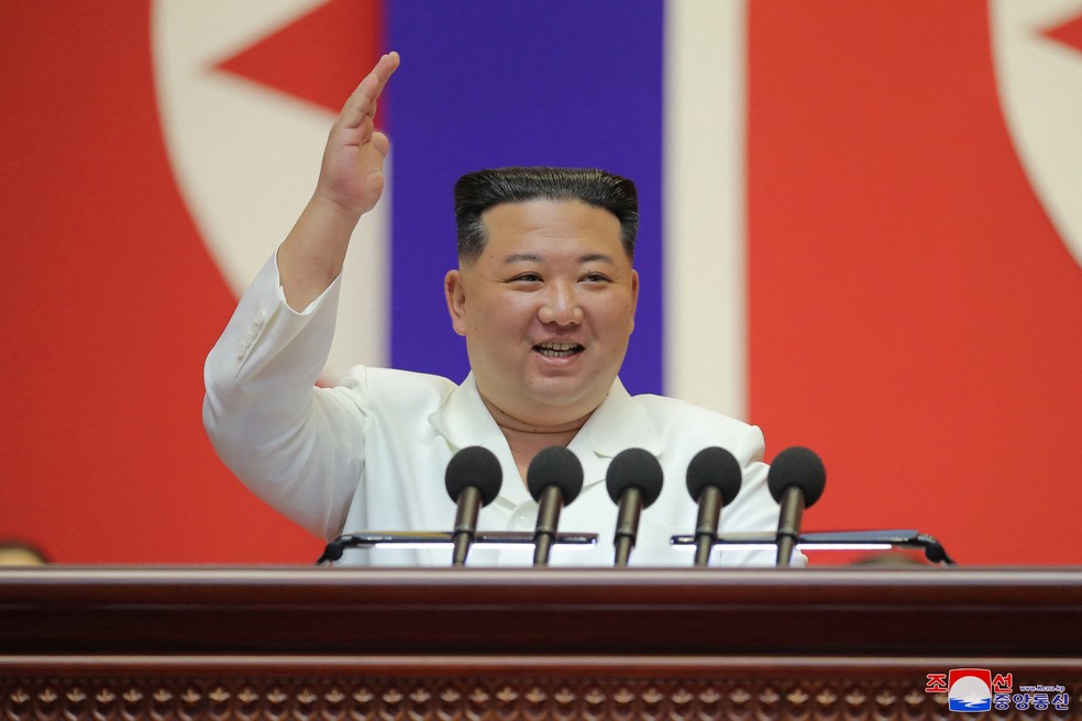 Líder norte-coreano, Kim Jong-un, durante evento em Pyongyang no dia 18 de agosto de 2022 — Foto: Agência de notícias norte-coreana/via REUTERS