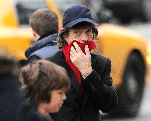 Mick Jagger leva filho brasileiro a museu em Nova York ...