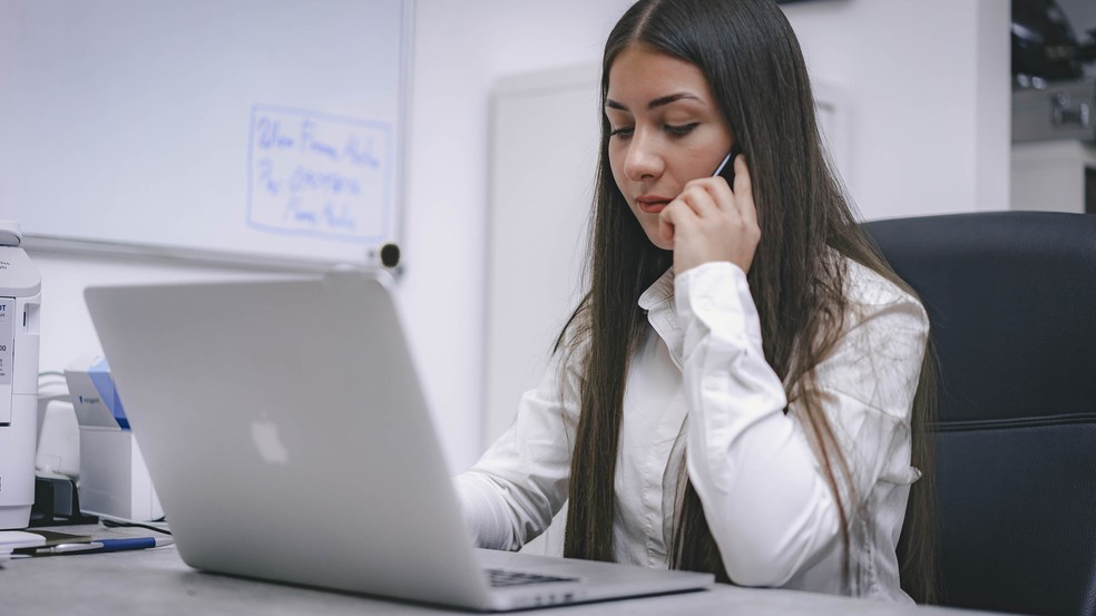 O que é VoIP? Veja como funciona a tecnologia de telefone pela Internet — Foto: René Ranisch/Unsplash