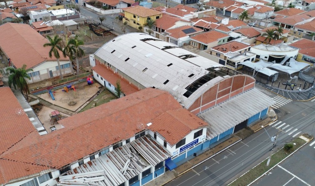 Estragos causados pelo temporal em Pirassununga — Foto: Guarda Municipal/Divulgação