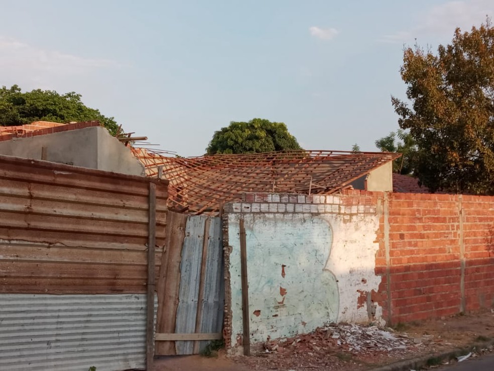 Escola Fontes Ibiapina, Zona Sudeste de Teresina — Foto: Lívia Ferreira /g1 PI