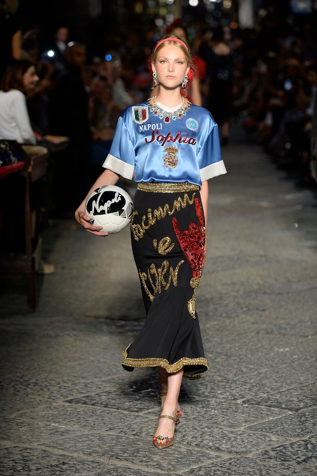 SuzyCouture - Dolce & Gabbana: High Fashion as extraordinary entertainment  - Vogue | en