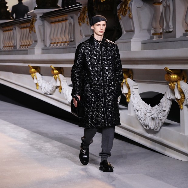 Coleção da Dior apresentada em Paris é uma ode à elegância - GQ