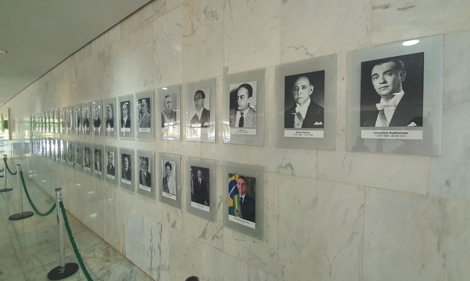 Galeria de ex-presidentes já foi reorganizada para receber foto de Lula