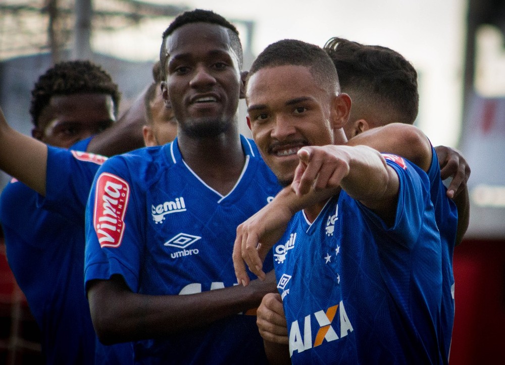 Cruzeiro está perto de renovar com lateral da base