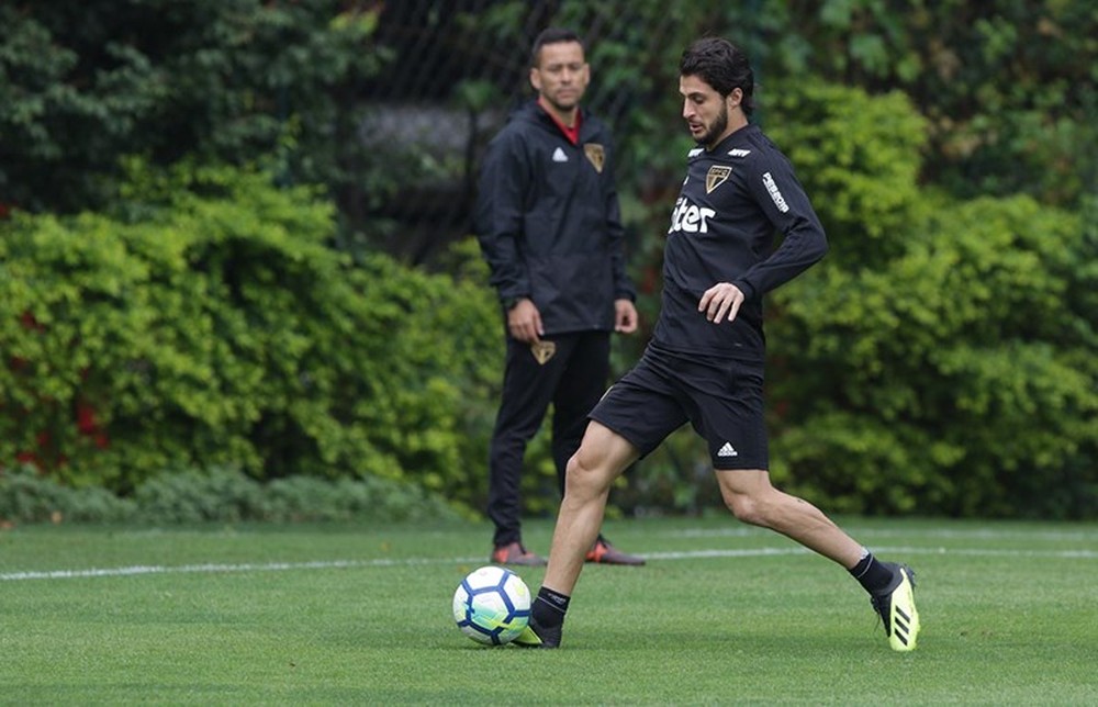 Hudson vê decisão contra Santos  e São Paulo mais respeitado e confiante com 