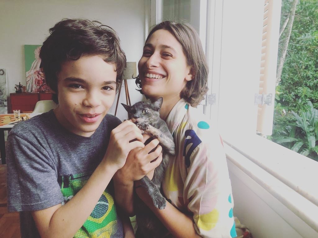 Luisa Arraes e Bento, filho de Maria Ribeiro e Caio Blat (Foto: Reprodução/Instagram)