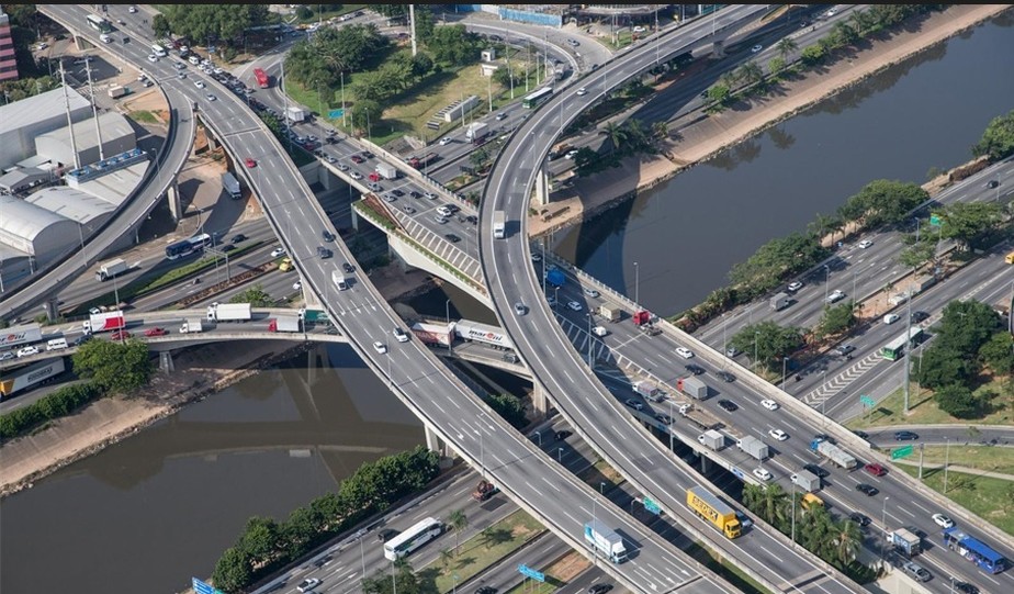 Vista aérea da cidade de São Paulo: mobilidade é um dos principais desafios das grandes cidades