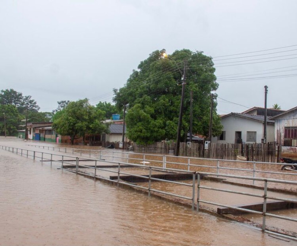 Cheia dos rios em Cacoal (RO) alagou ruas  — Foto: Prefeitura de Cacoal/Reprodução