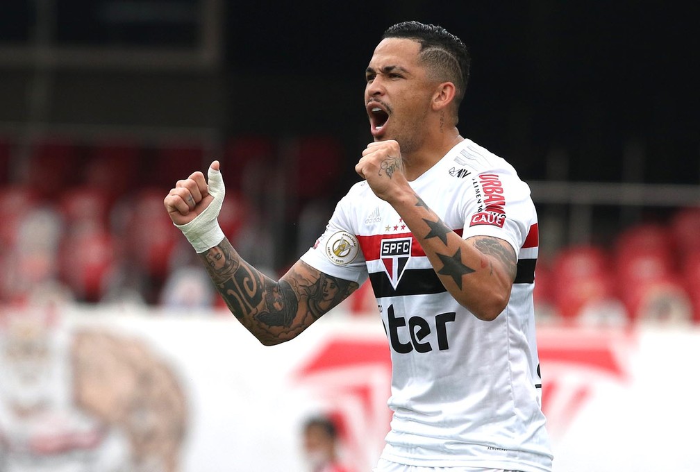 Atacante revê o Corinthians com o dobro da média de gols que teve no rival