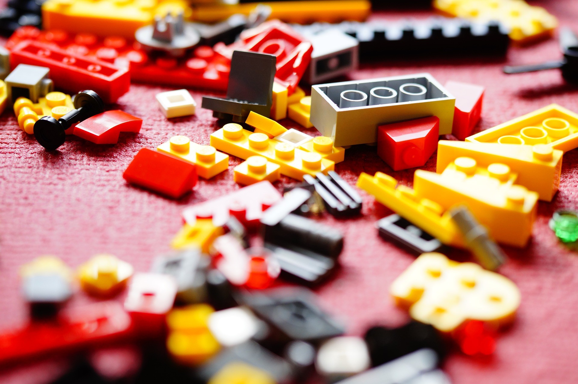 Lego pode ensinar diversas áreas da ciência  (Foto: Pixabay)