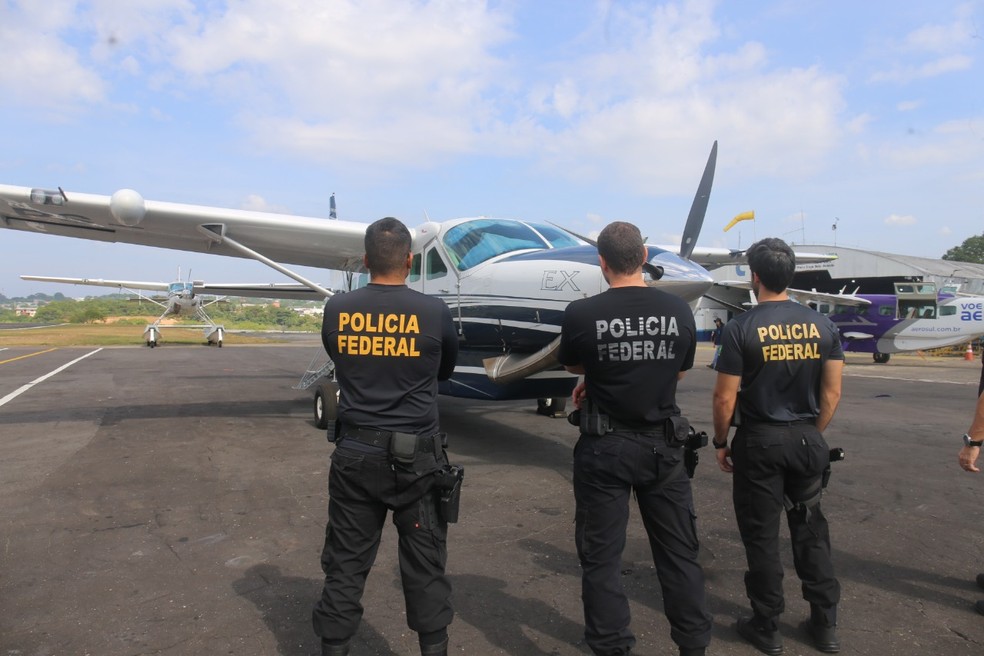 Polícia Federal apreendeu o dinheiro no Aeroclube do Amazonas, em Manaus — Foto: Divulgação/PF