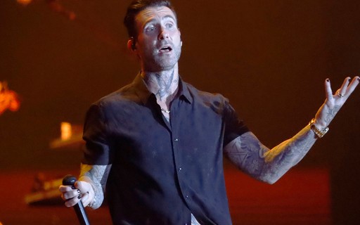 Adam Levine se apresentará com Maroon 5 em Vegas em meio a escândalo de traição