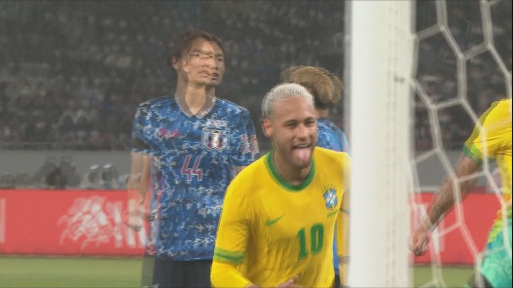 Neymar comemora gol mostrando a línu — Foto: Reprodução