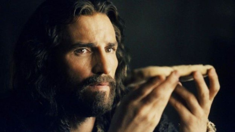 O ator Jim Caviezel interpretou Jesus no filme 'A Paixão de Cristo', de 2004, dirigido por Mel Gibson (Foto: Icon Productions/Divulgação)