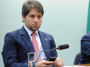 O deputado Luiz Argôlo (SDD-BA) preside audiência na Câmara para discutir licitações da Petrobras para sondas de perfuração do pré-sal, em setembro de 2013 (Foto: Gabriela Korossy/Câmara)