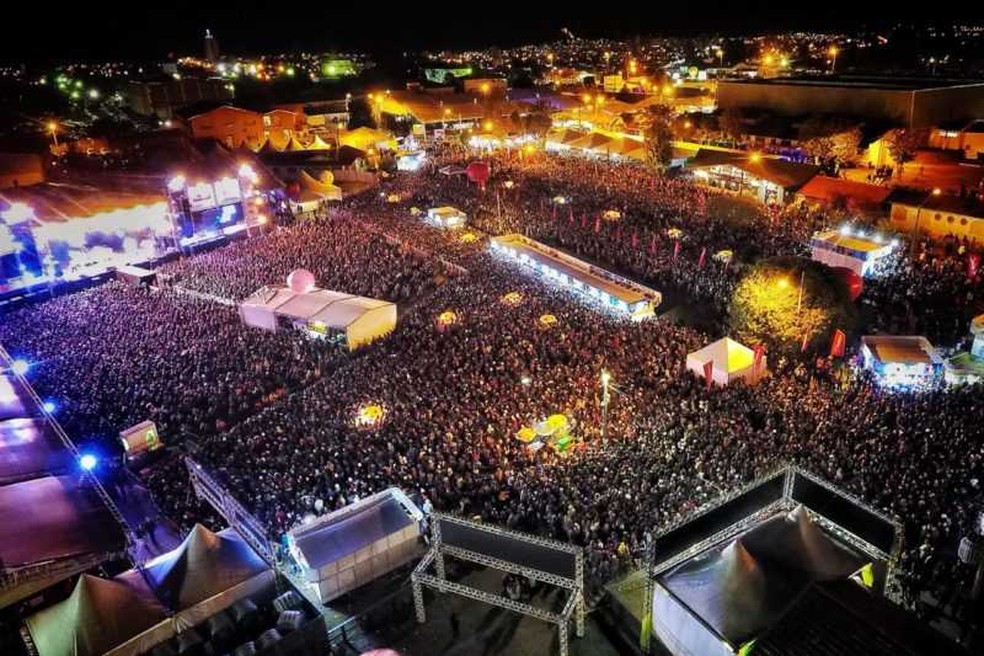 Festa do Pinhão reúne milhares de pessoas todos os anos em Lages — Foto: Divulgação