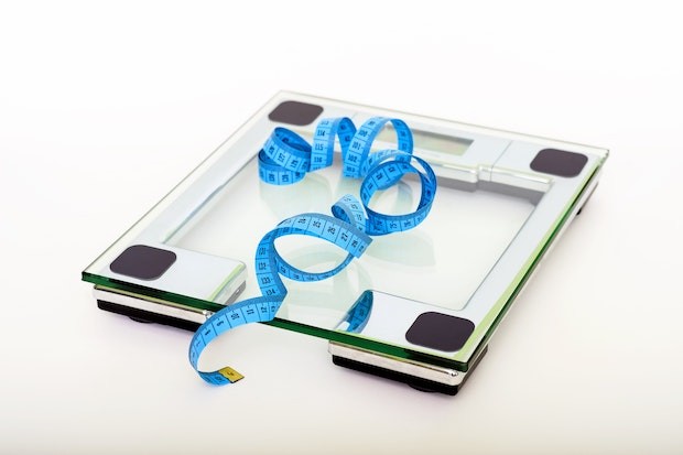 Os pacientes podem se deparar com frustrações ao longo do caminho, como a perda ou ganho de peso (Foto: Prexels / Pixabay / CreativeCommons)