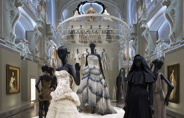 School Of Christian Dior - Vogue