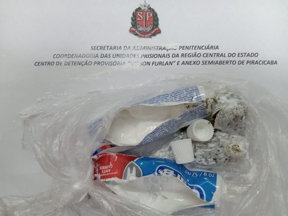 Drogas escondidas em pasta de dente em Piracicaba — Foto: Divulgação/SAP